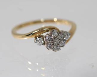 18kt yellow gold vintage cluster diamond ring