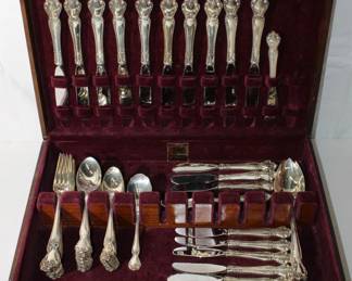 Sterling Flatware Rose Tiara Gorham 55pcs  10 place setting, 10 dinner forks (506 grams), 10 tablespoons (450 grams), 10 teaspoons (338 grams) 3 serving spoons (206 grams), sugar spoon (31 grams) total unwighted (1,531 grams) | 10 butter knives (471 grams), jelly knife (49), 10 dinner knives (769 grams) total weighted (1,289 grams)