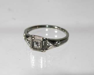 Ladies 18kt White Gold Art Deco Style Diamond