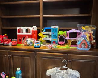 Fisher Price Little People Sets