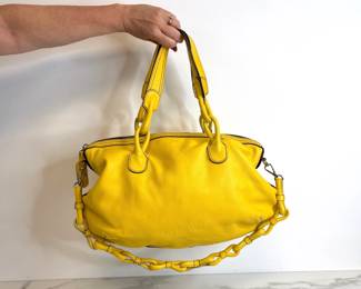 Lot 89 Loewe Canary Leather Shoulder Bag Purse