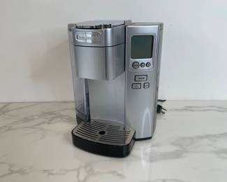 Lot 147 Cuisinart Single Cup Coffee Maker