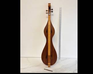 Lot 20 Dulcimer Daze Handcrafted Mountain Dulcimer Signed G. Anderson