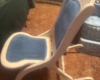 Vintage rocking chair. Excellent condition