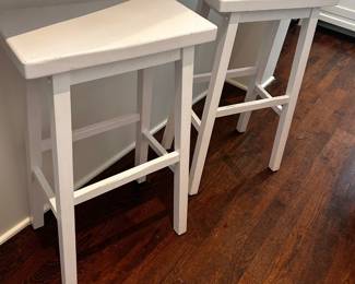 White Wood Barstools
Overall good condition with some minor nicks and scratches
17 1/2” across x 9” x 30” tall 