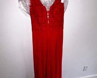 Red Sherri Hill Prom Dress / Gown
Excellent condition
Size 10