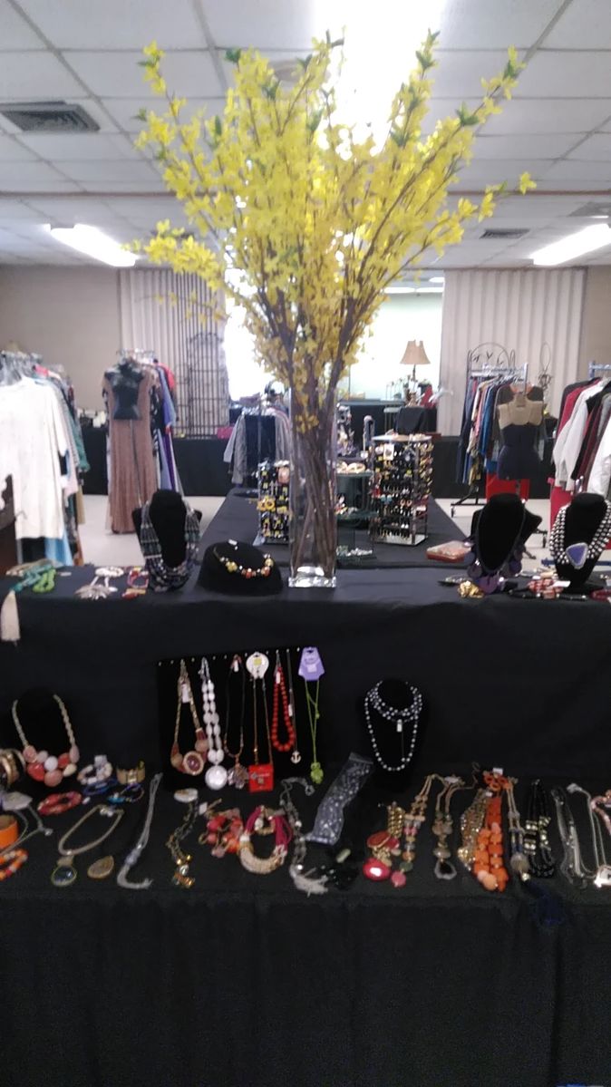 Large selection of quality jewelry.