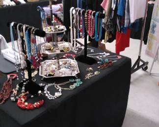 Costume Jewelry, women's clothing