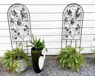 Butterfly trellis