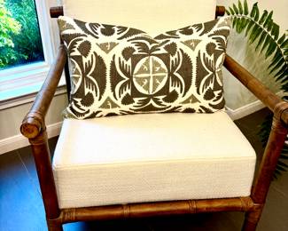 Rattan campaign lounge chair