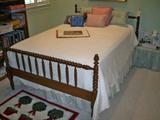 1930's Jenny Lind spool bed