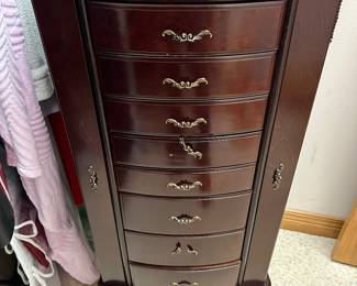 Jewelry cabinet 