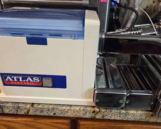 Atlas Electric Pasta Maker
Made in Italy