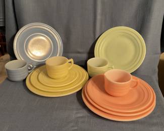 Hazel Atlas Moderntone Little Hostess set