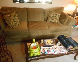 Like new sofa, coffee table