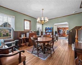 ANTIQUE ICE BOXANTIQUE TABLES