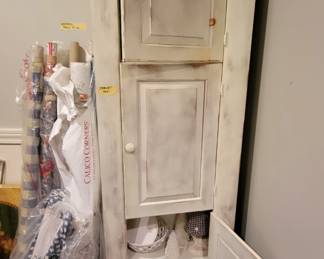 Cute 3 door cabinet