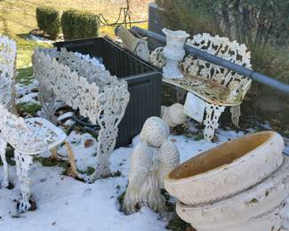 Cast iron outdoor furniture 