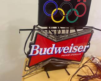 This is a great Olympic light. Needs switch. 