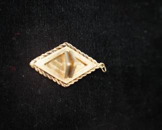 14 KT GOLD LOCKET