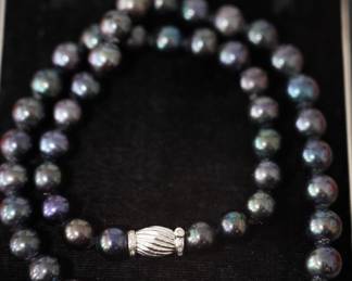 14 KT WHIT GOLD - FRESH WATER PEARLS