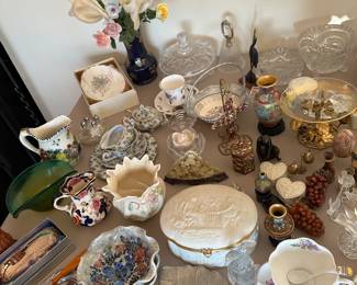 Small vintage antique porcelain collectibles 