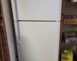 Frigidaire Refrigerator 