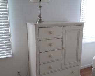 Dresser armoire
