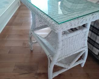 White wicker end tables
