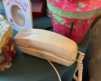 Vintage trimline phone