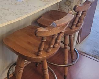 13 Swivel Bar Stools
