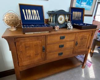 Kincade Sideboard/ buffet 