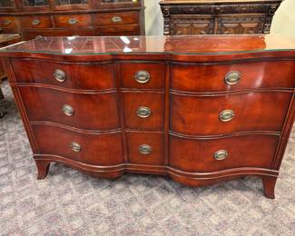 Beautiful Drexel Mahogany Double Dresser