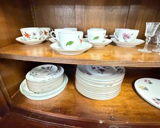 Set Royal Worcester "Astley" China