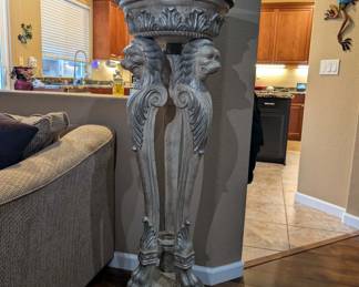 lion pedestal