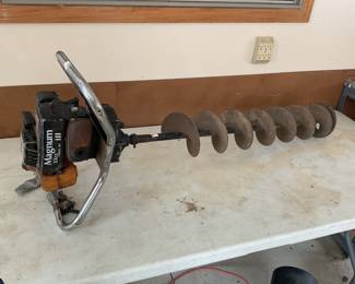 Magnum Model 107 Power Auger