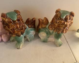 Chinese mountain lion foo dogs