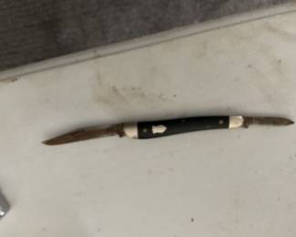 Schrader Jack Knife (More knives available not pictured)