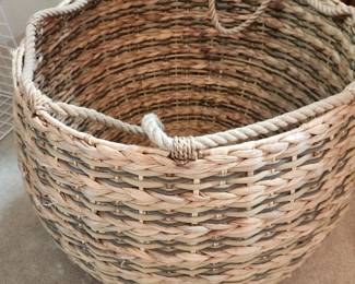 Giant fabulous Basket. 