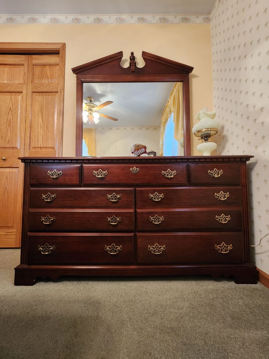 Broyhill dresser and mirror
