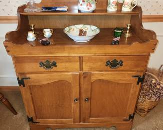 Vintage Ethan Allen dry sink