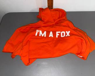 Size XL I'm A Fox Pull Over $5.00