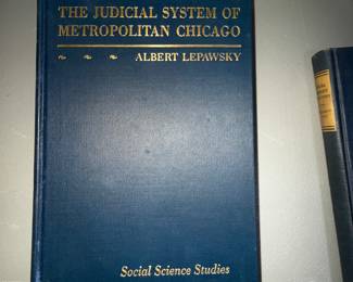 The Judicial System of Metropolitan Chicago $10.00