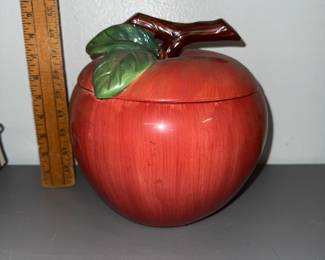 Jay Imports Apple Cookie Jar $12.00