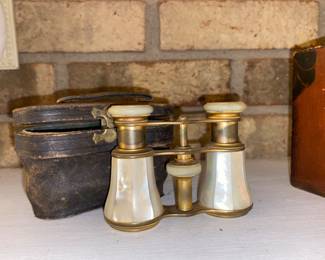 Mother of pearl opera glasses 