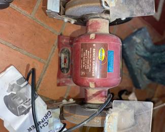 Bench grinder