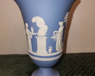 Wedgewood jasperware pedestal vase