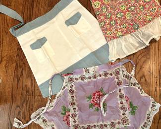 Several darling vintage aprons!