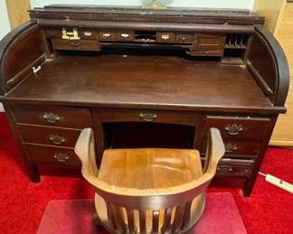 KVS089 - Vintage Desk, Chair, Lamp