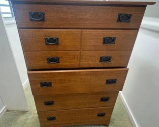 KVS071 - 5 Dresser Chest Lawrance Oak 